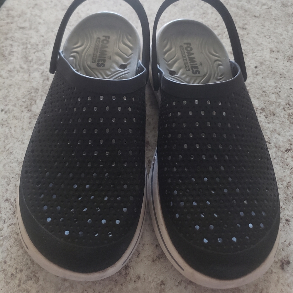 Sketchers Ultra Go Foamies